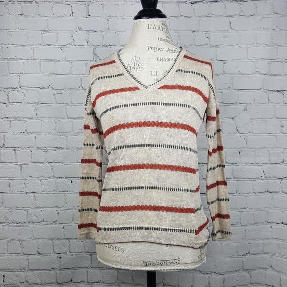 Striped High-Low Knit V-neck Sweater - Picture 5 of 7